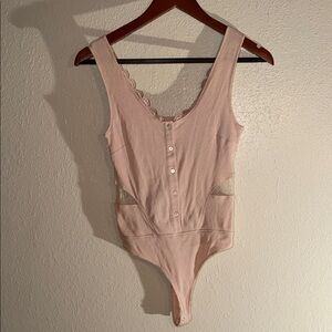 Elegant Pink Lace-Trimmed Bodysuit Avec Les Filles- NWT $49